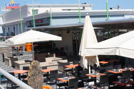 Terrasse CASINO DE LUC SUR 2