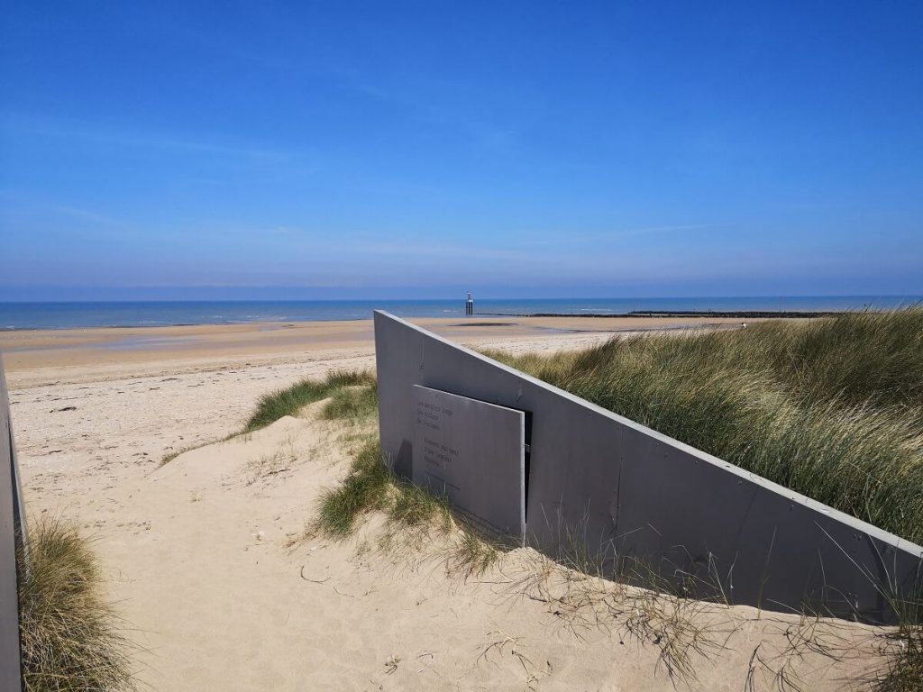 la plage de courseulles sur mer secteru canadien juno des plages du debarquement