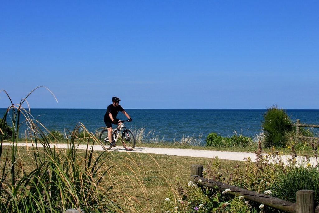 cap romain saint aubin sur mer a velo