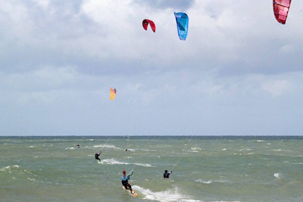 sports nautiques kite surf bernieres sur mer