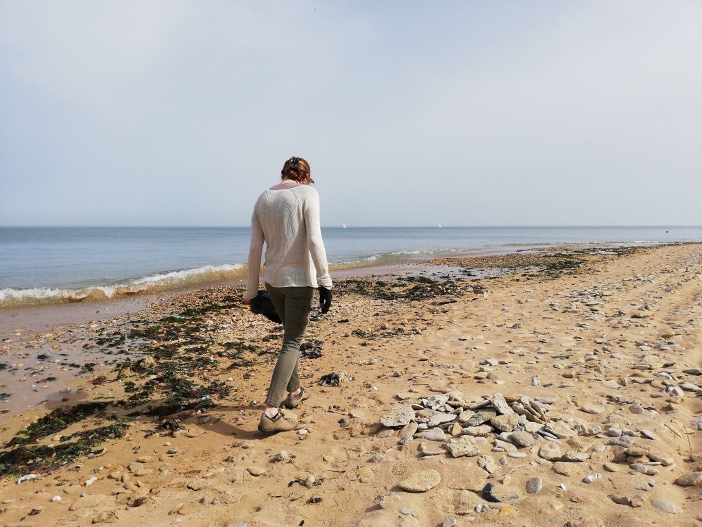 jogging et ramassage des dechets plogging sur la plage bernieres sur mer credit pierre lequesne 3