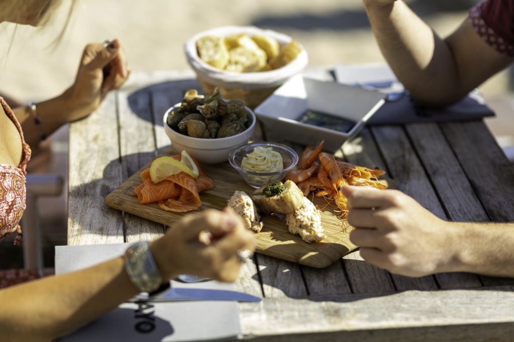 restaurant le papagayo brunch planche a partager gastronomie saint aubin sur mer credit vincent rustuel calvados attractivite