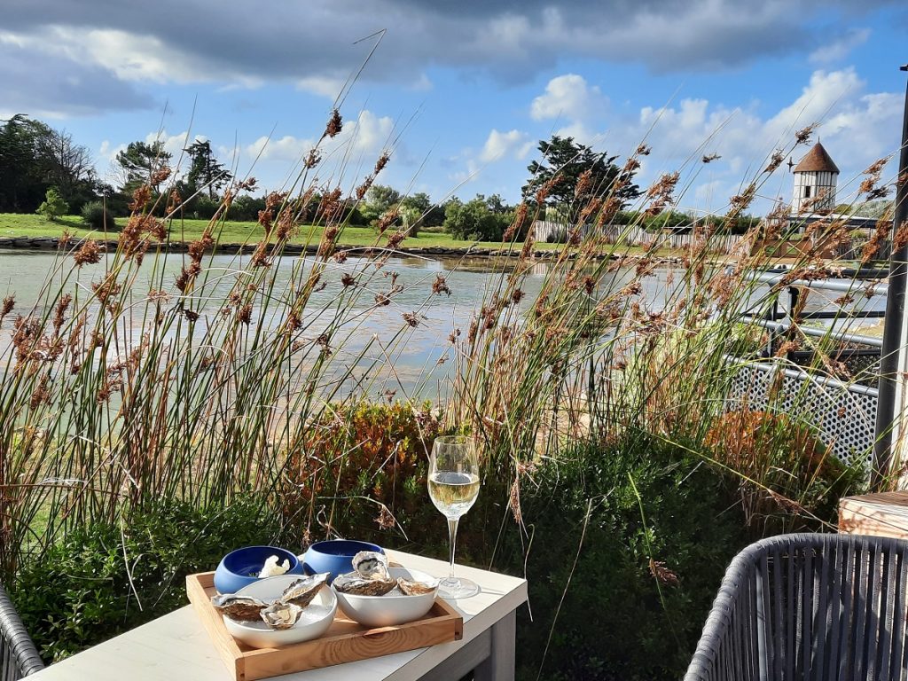 tournage experience normande cuisiner l huitre avec un chef sebastien benoist degustation de l ile credit nancy picot 69