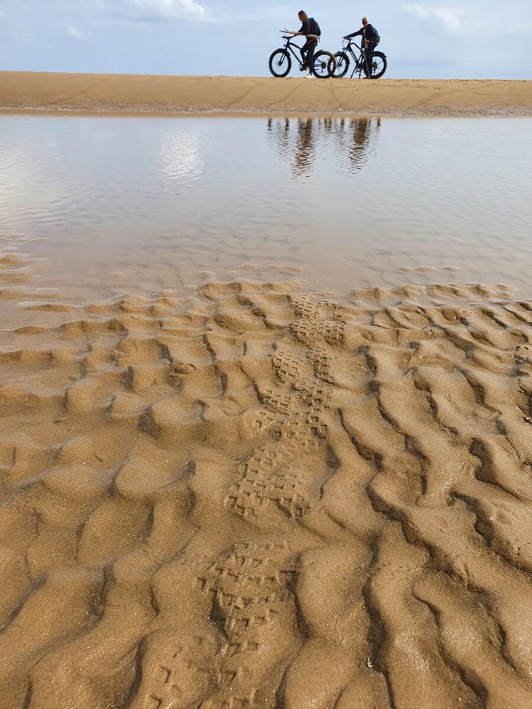 fat bike a omaha beach c guibert christelle guibert