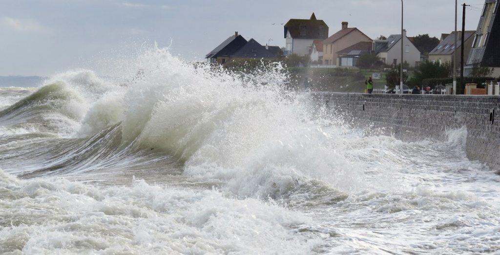 les grandes marees bernieres sur mer credit christian fleury cvbernieres