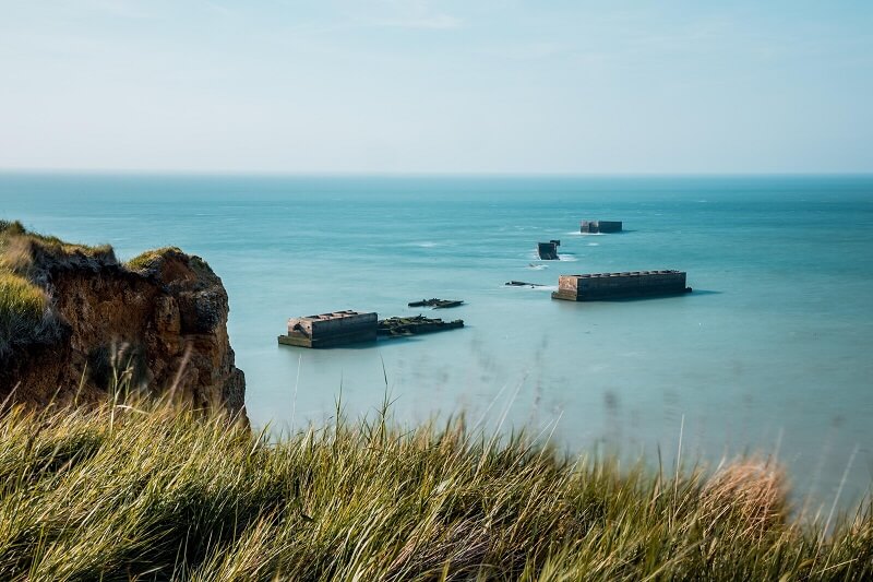 pontons du port artificiel d arromanches valentin pacaut the explorers the explorers valentin pacaut 1600px1