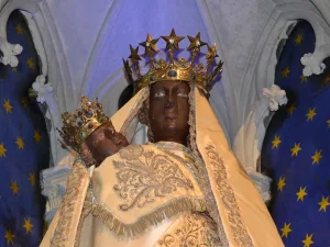 la vierge noire basilique de douvres la delivrande credit christelle hudson