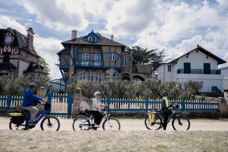 villas de la Côte de Nacre le long de la Vélomaritime, photo : Ibrahim Hendy