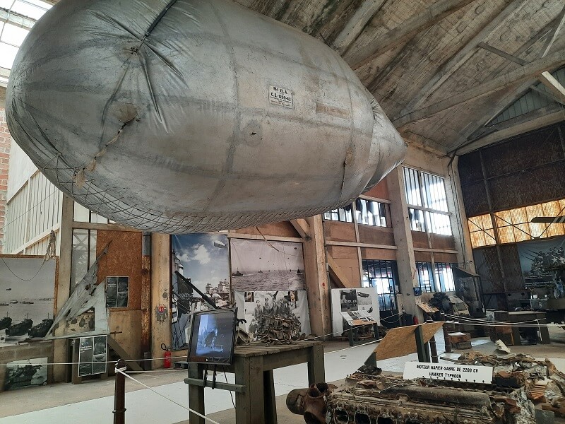 ballon de barrage d day wings credit nancy picot