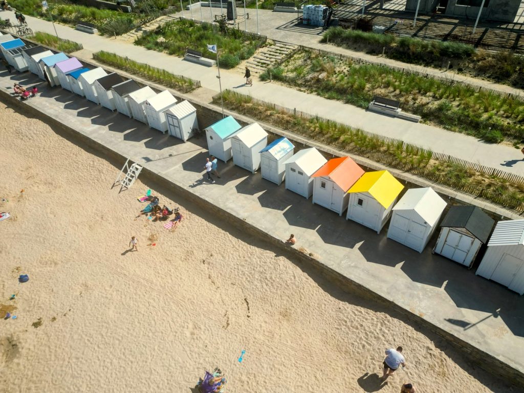 cabines de plage langrune sur mer crédit C2NT