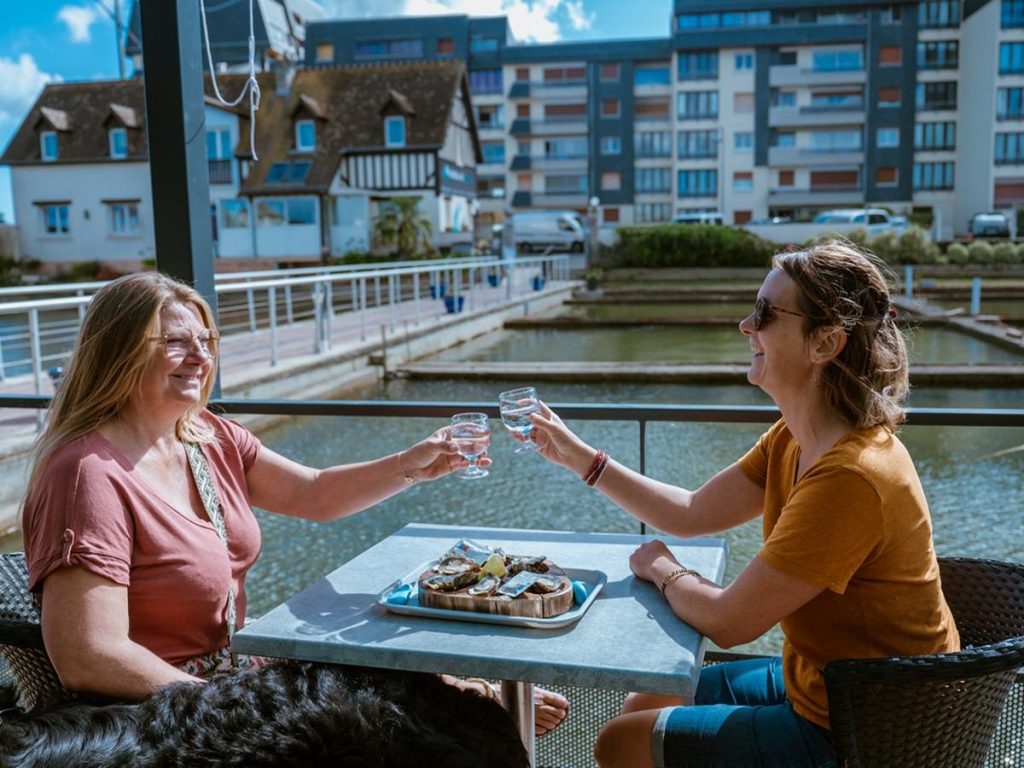 dégustation d'huître aux régals de l'île à Courseulles-sur-Mer